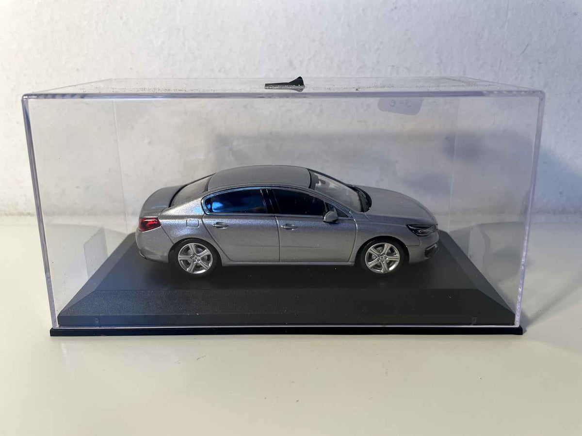 Peugeot 508 grise de 2014 (Norev) Bernard Miniatures