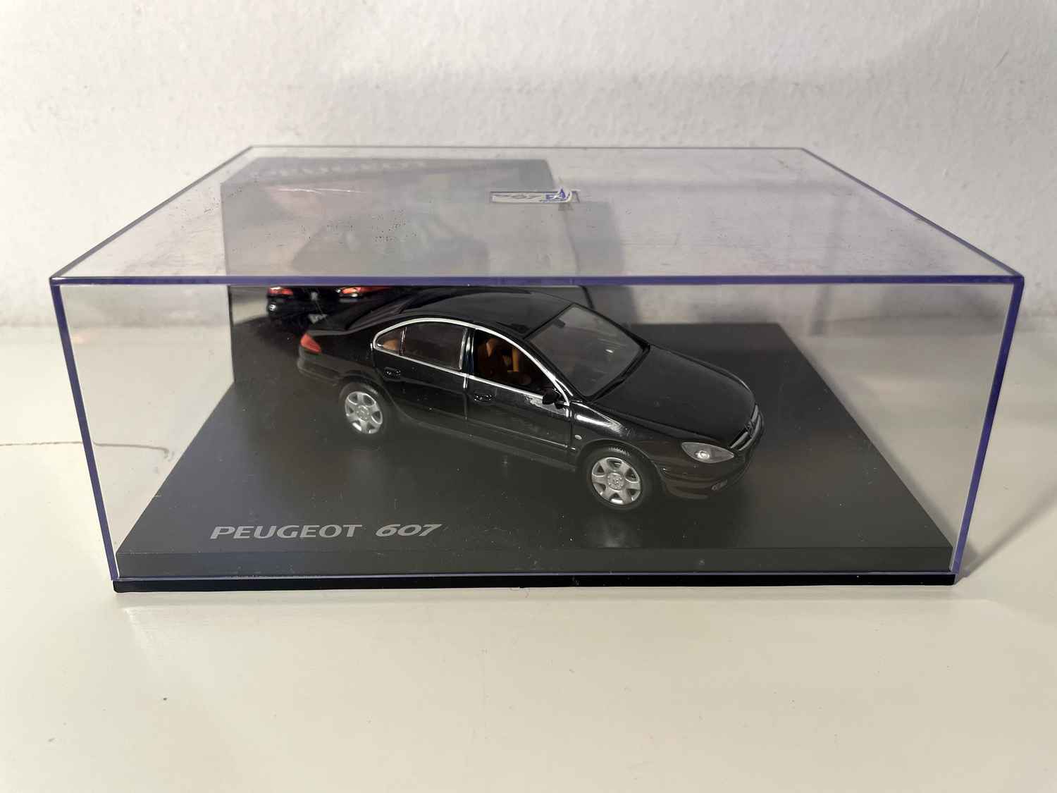 Peugeot 607 noire de 2000 (Coffret boite rectangle) Norev Bernard Miniatures