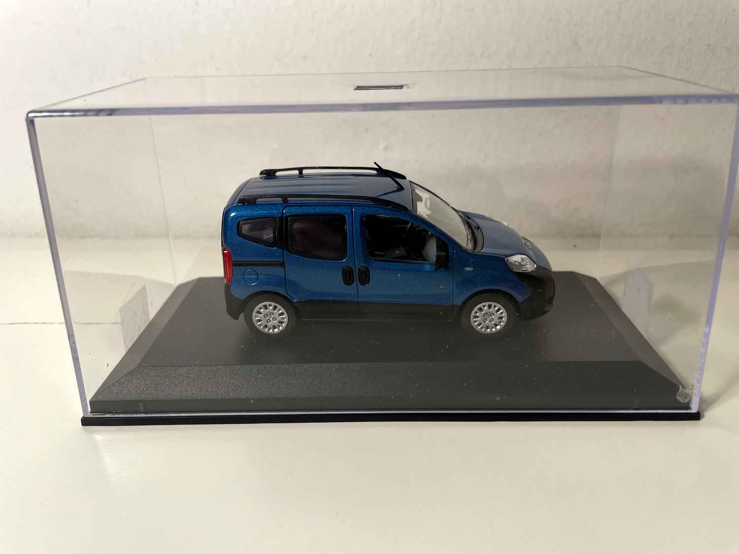 Peugeot Bipper Tepee bleu (Norev) Bernard Miniatures