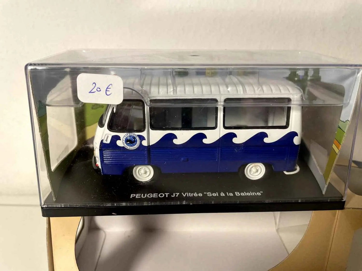 Peugeot J7 vitré bleu et blanc avec la publicité SEL A LA BALEINE Bernard Miniatures