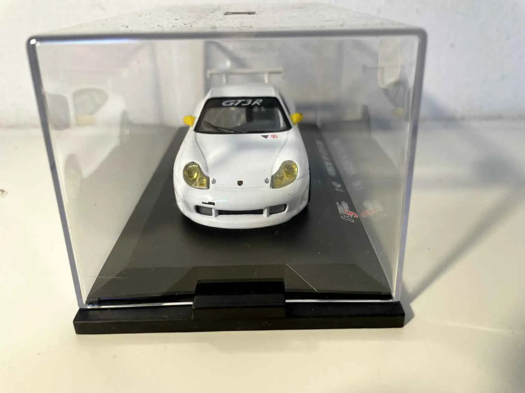 Porsche 911 GT3 R blanche de 2000 (Tauxycars) Bernard Miniatures