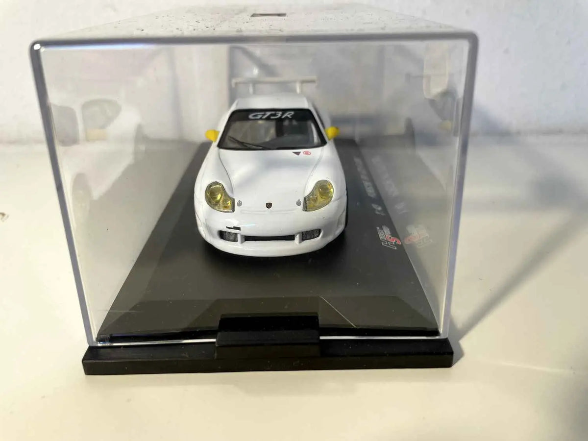 Porsche 911 GT3 R blanche de 2000 (Tauxycars) Bernard Miniatures
