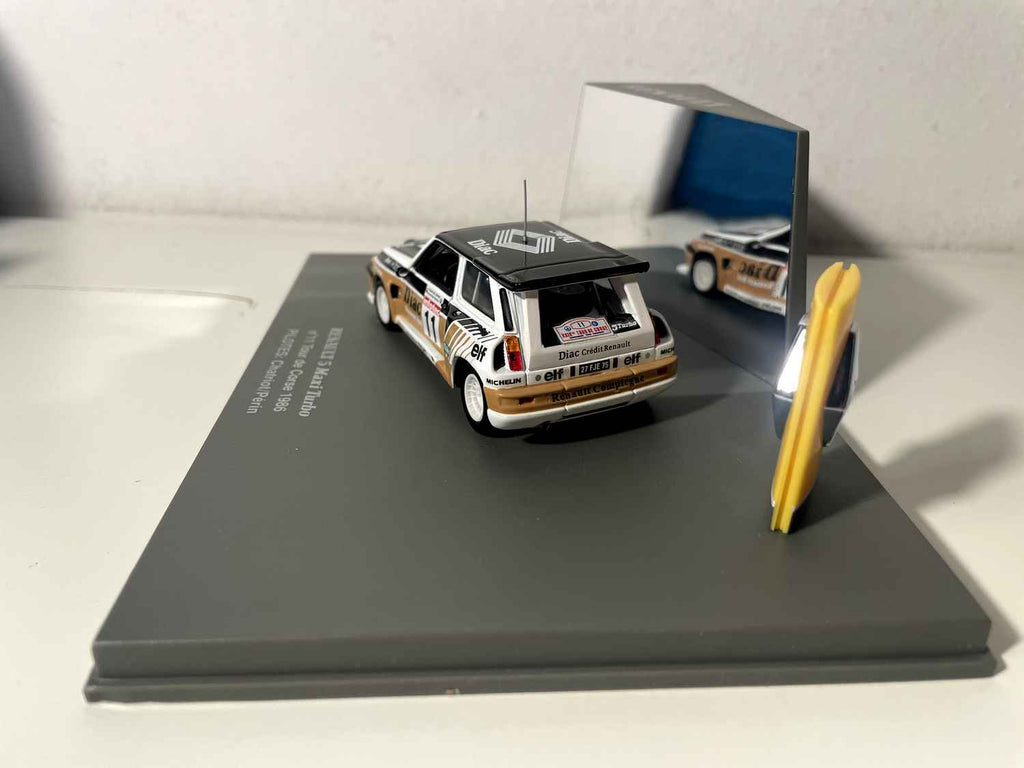 Renault 5 Maxi Turbo noire, marron et blanche numéro 11 Tour de Corse 1986 (coffret boite rectangle) Bernard Miniatures