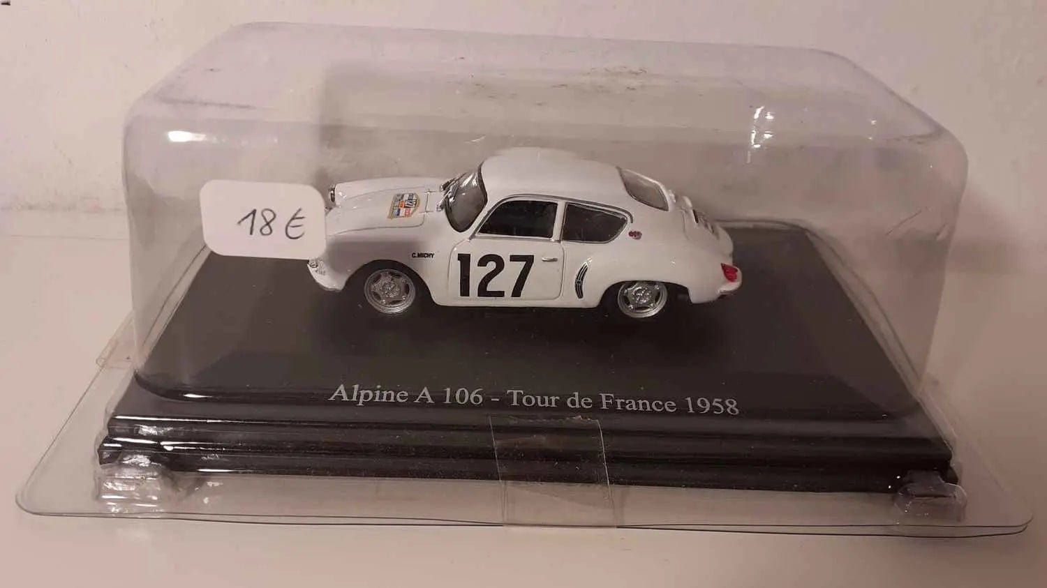 RARE ALPINE A 106 BLANCHE DE 1965. 1/43 RARE ALPINE A 106 BLANCHE DE 1965. 1/43