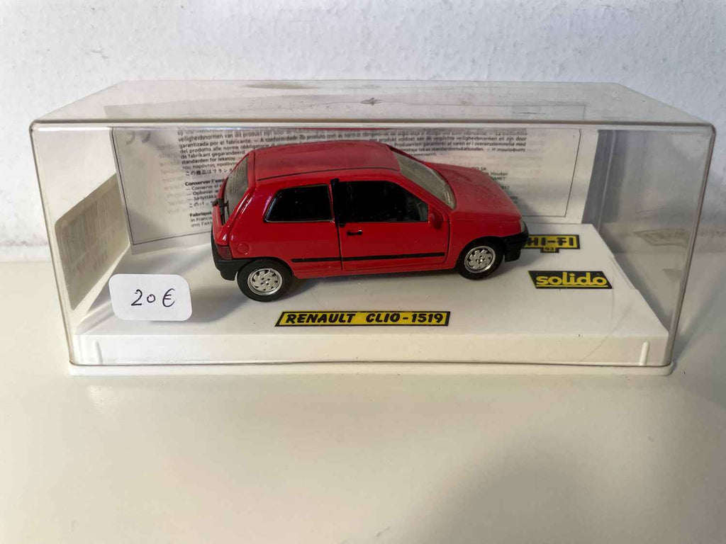 Renault Clio rouge (Solido référence 1519 socle blanc) Bernard Miniatures
