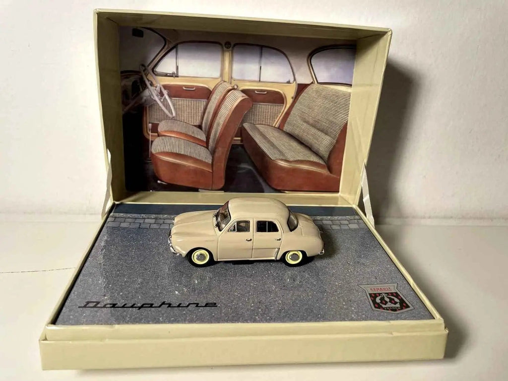 Renault Dauphine marron (coffret anniversaire pour les 50 ans de la Dauphine) Bernard Miniatures