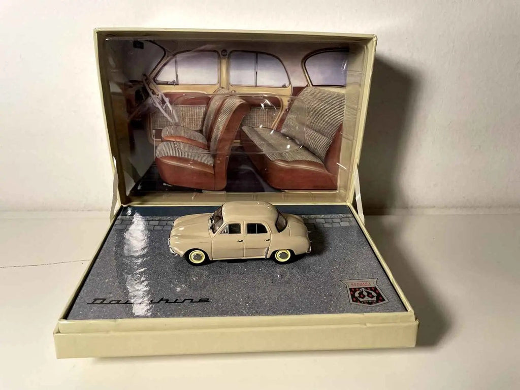 Renault Dauphine marron (coffret anniversaire pour les 50 ans de la Dauphine) Bernard Miniatures