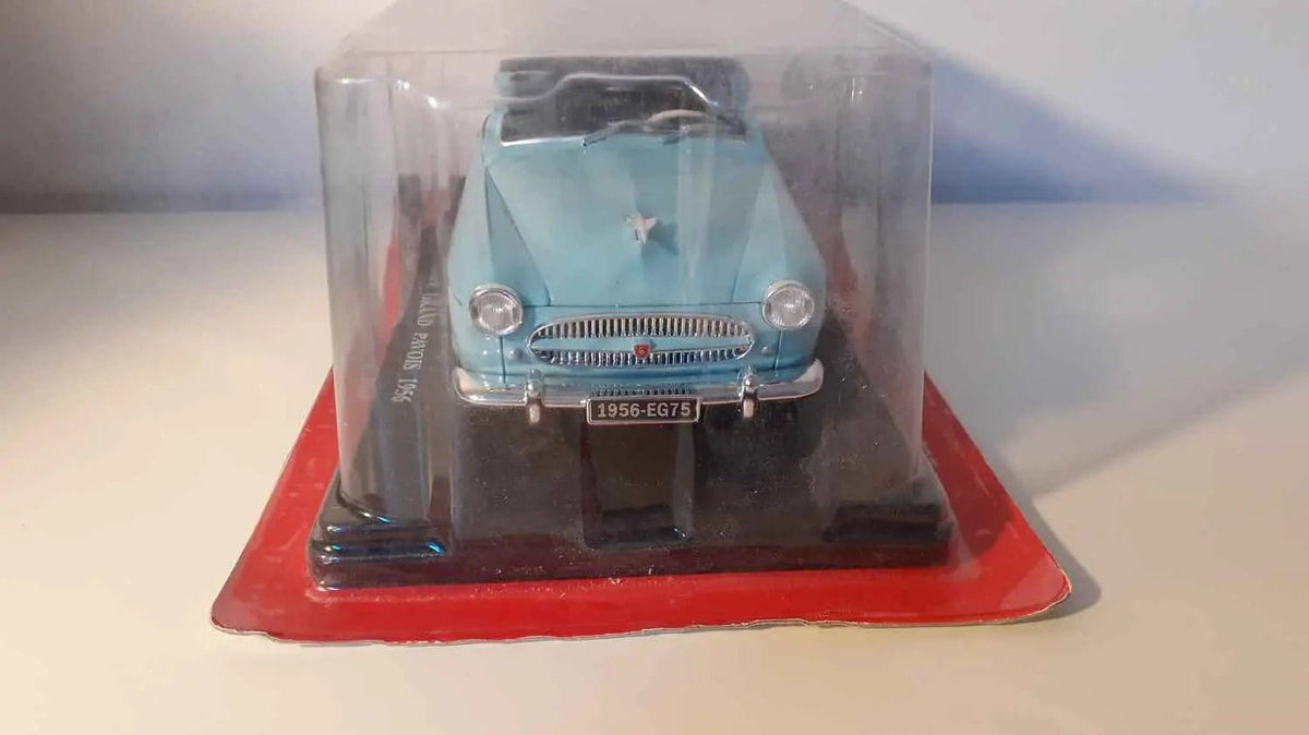Renault Frégate grand Pavois bleue claire et toit bleu foncé de 1956 (échelle 1/24ème) Bernard Miniatures