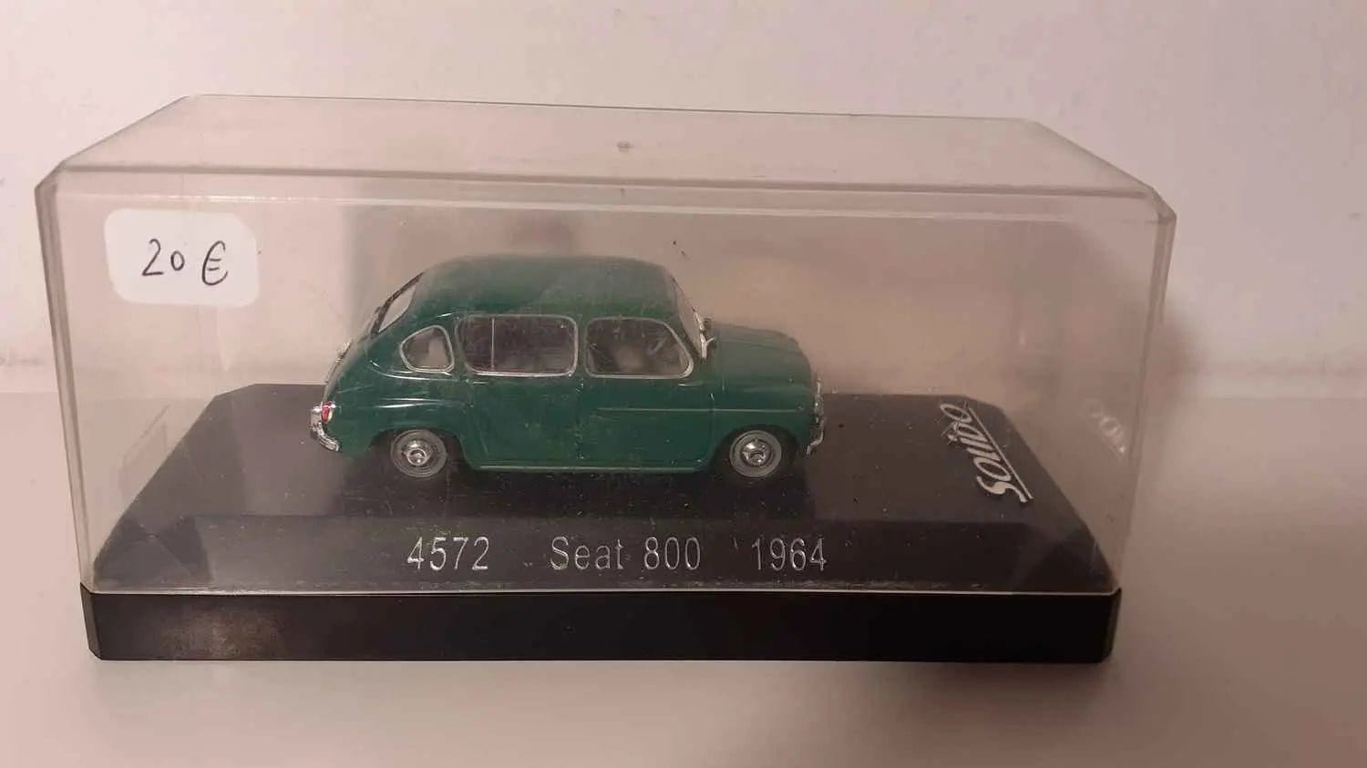 Seat 800 verte (Solido référence 4572) Bernard Miniatures