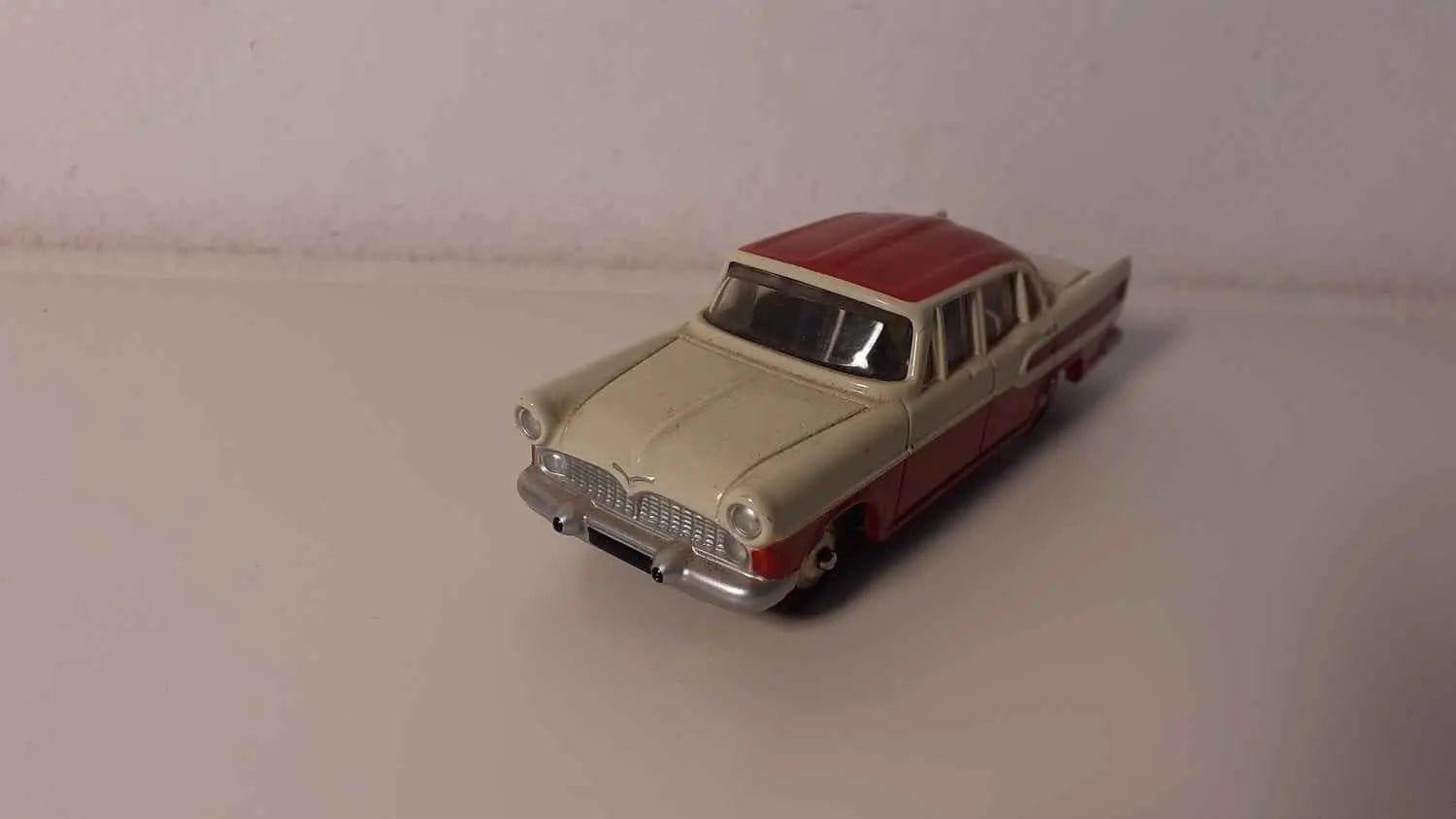 Les Miniatures De Norev Simca Chambord Caravane Henon Plastikmodellauto 1:43 YY Les Miniatures De Norev Simca Chambord Caravane Henon Plastikmodellauto 1:43 YY