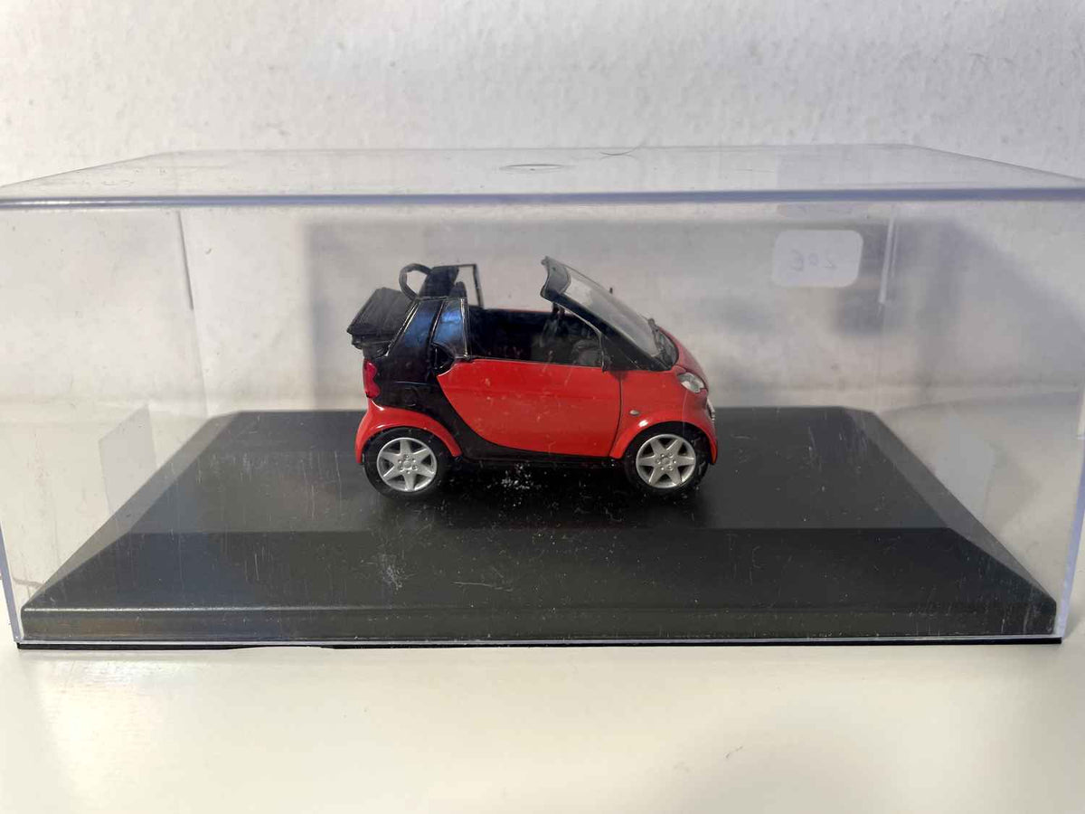 Smart City rouge (boite plexi) Bernard Miniatures