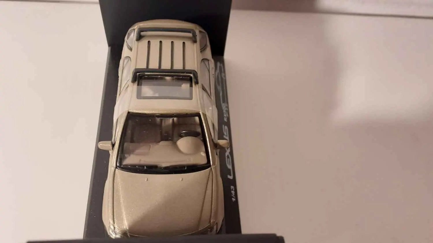 Toyota Lexus RX 300 marron Bernard Miniatures