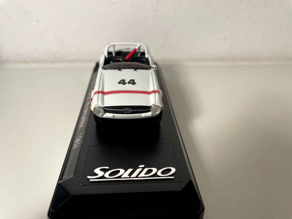 Triumph TR6 compétition blanche de 1969 avec le numéro 44 (Solido référence 1861) Bernard Miniatures