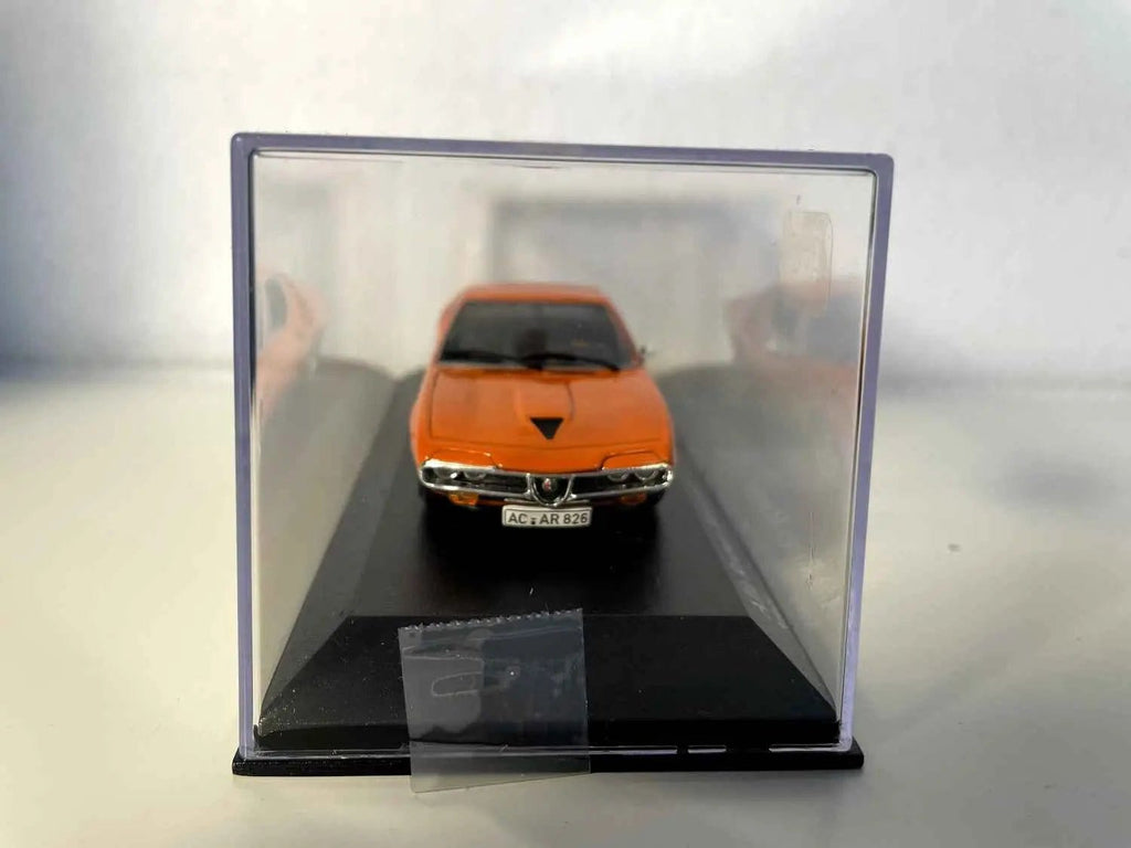 Voiture Miniature Alfa Roméo Montréal orange de 1973 (Minichamps) - Bernard Miniatures
