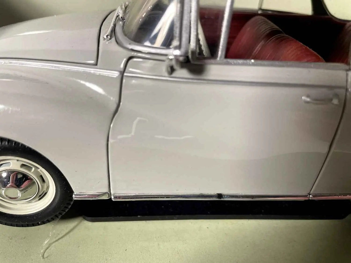 Voiture Miniature Auto-Union 1000 S coupé grise (échelle 1/18ème) - Bernard Miniatures