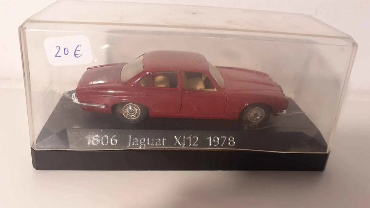 Voiture Miniature Jaguar XJ12 bordeaux de 1978 (Solido référence 1806) - Bernard Miniatures