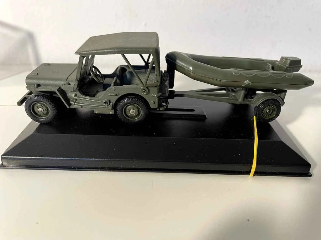 Voiture Miniature Jeep Willys avec bateau (collection Solido) - boite N°5 - Bernard Miniatures
