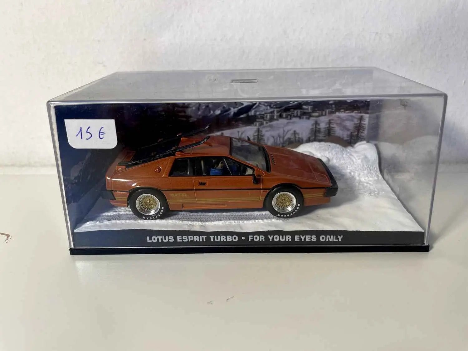 Lotus Esprit Turbo Rien Que Pour Vos Yeux James Bond 1/43 - Vendu Lotus Esprit Turbo Rien Que Pour Vos Yeux James Bond 1/43 - Vendu