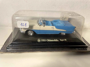 Voiture Miniature Oldsmobile Super 88 bleue et blanche de 1955 (voiture américaine) - Bernard Miniatures