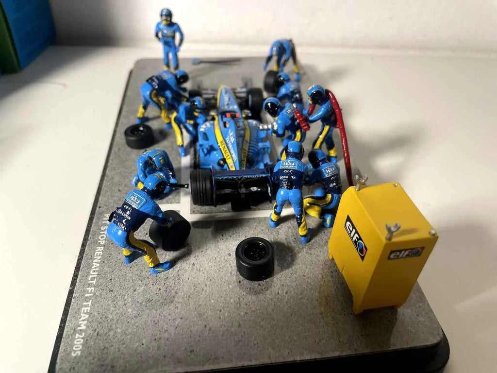 Voiture Miniature Pit Stop écurie Renault F1 Team année 2005 (Formule 1) - Bernard Miniatures