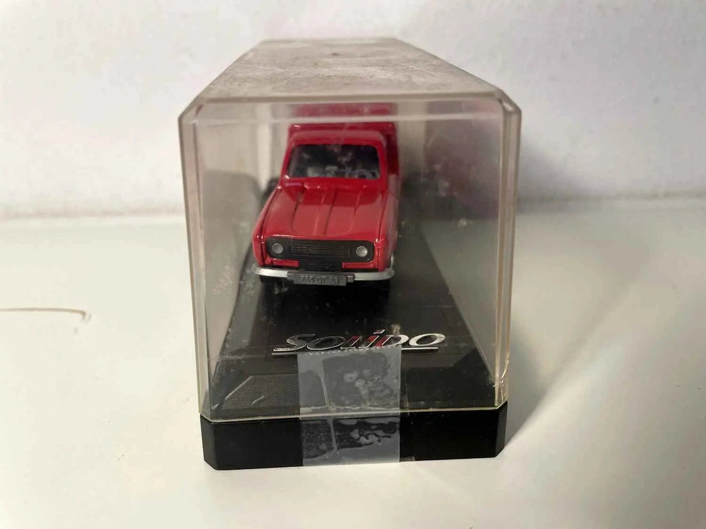 Voiture Miniature Renault 4L rouge avec publicité TOUT L'UNIVERS (Solido) - Bernard Miniatures