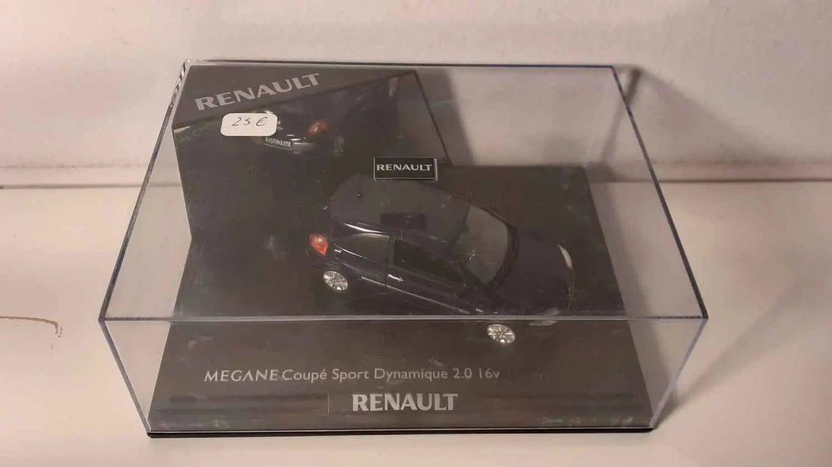 Voiture Miniature Renault Mégane coupé Sport Dynamique 2.0 16v bleue foncée - Bernard Miniatures