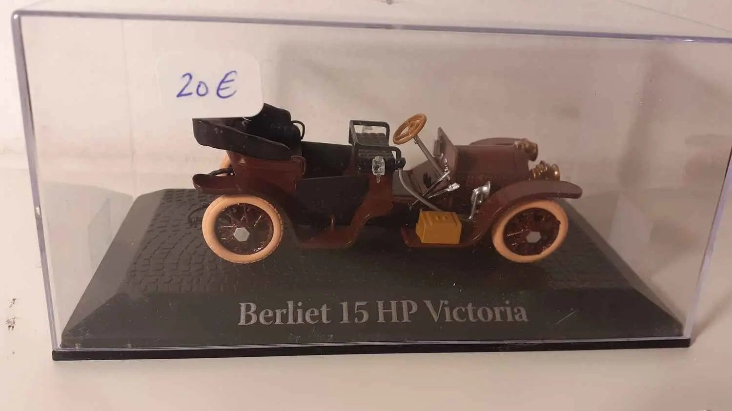 Voitures Miniatures Berliet 15 HP Victoria (collection voitures de chefs d'état) - Bernard Miniatures