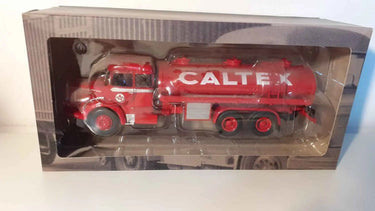 Voitures Miniatures Camion BERNARD TD 180 citerne longue CALTEX - Bernard Miniatures
