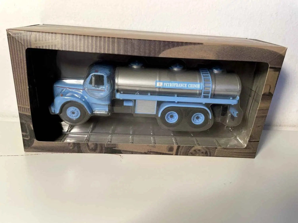 Voitures Miniatures Camion Scania Vabis LS 85 6x2 PETROFRANCE CHIMIE - Bernard Miniatures