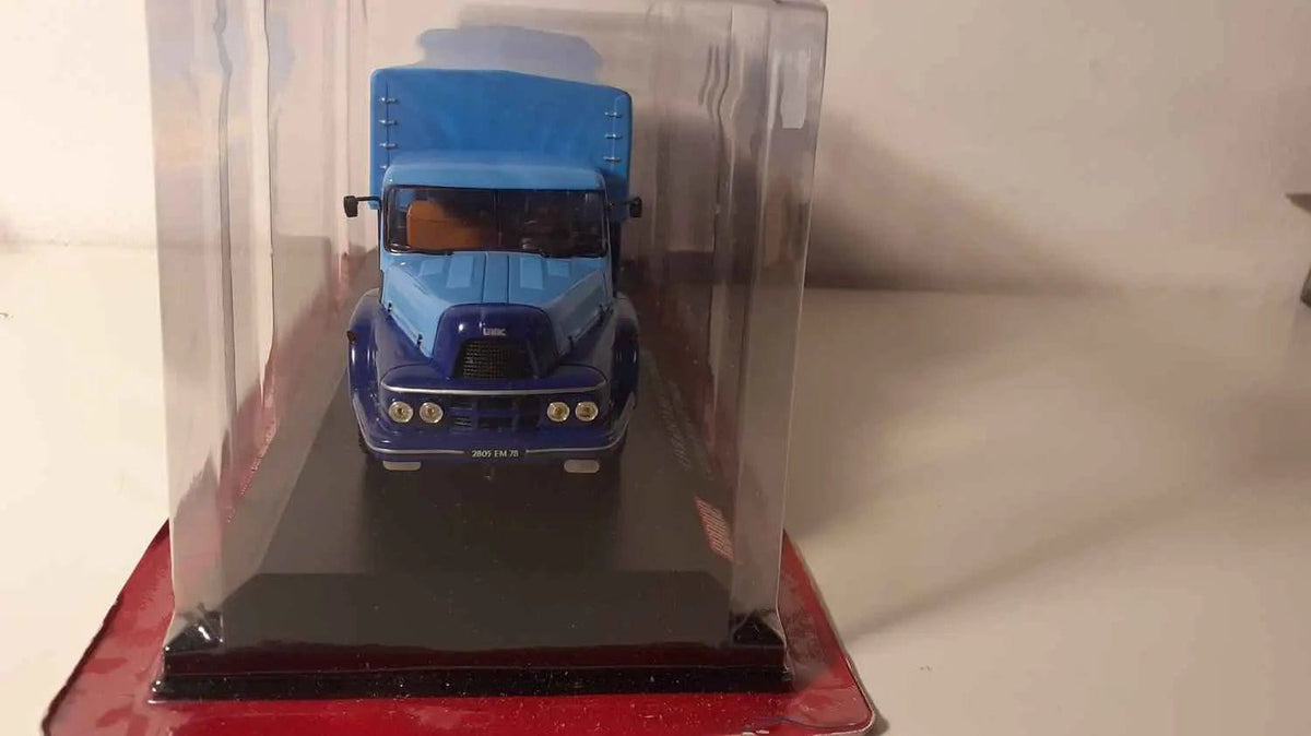 Voitures Miniatures Camion UNIC ZU IZOARD livraison de VELOSOLEX - Bernard Miniatures