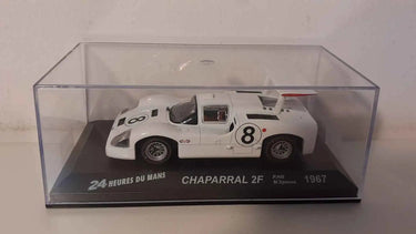 Voitures Miniatures Chaparral 2F blanche numéro 8 (24 heures du Mans de 1967) - Bernard Miniatures