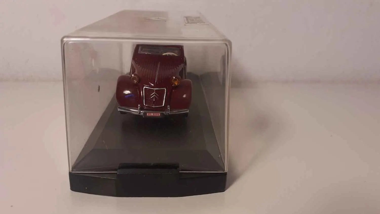 Voitures Miniatures Citroën 2 CV bordeaux de 1956 Belgium (marque Vitesse) - Bernard Miniatures
