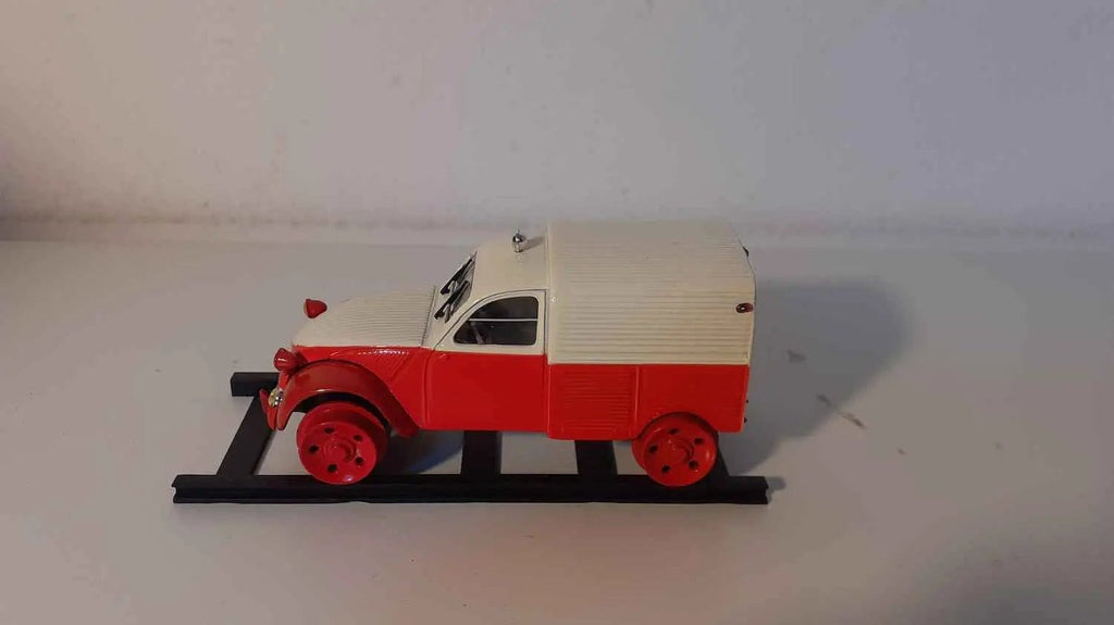 Voitures Miniatures Citroën 2 CV sur rails - Bernard Miniatures