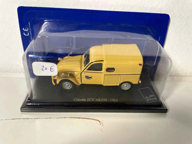 Voitures Miniatures Citroën 2CV AK250 jaune de 1962 la Poste - PTT - Bernard Miniatures