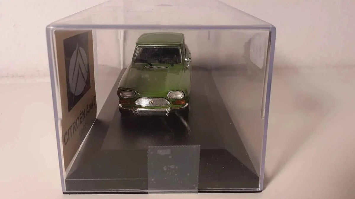 Voitures Miniatures Citroën Ami 8 verte de 1969 - Bernard Miniatures