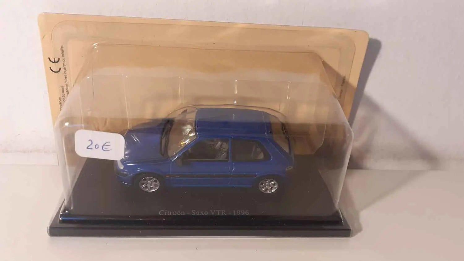Voitures Miniatures Citroën Saxo VTR bleue de 1996 - Bernard Miniatures