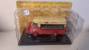 Voitures Miniatures Citroën type HY de 1964 magasin ambulant 1500 Kg - boucherie chevaline - Bernard Miniatures