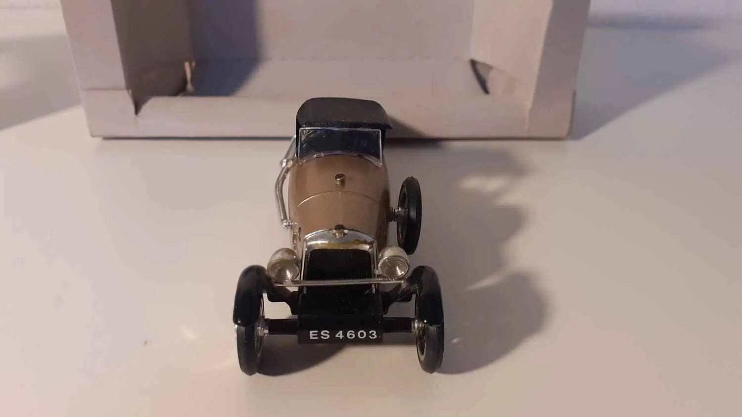 Voitures Miniatures Cyclecar r8 Sanford de 1922 (marque BRUMM) - Bernard Miniatures