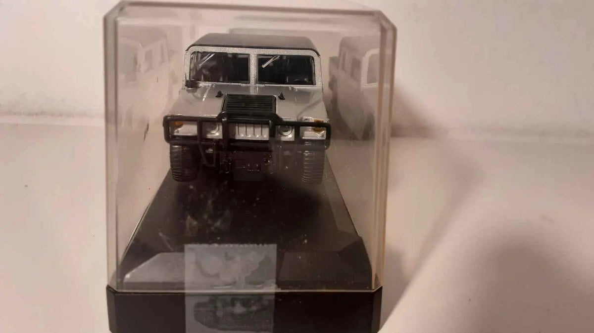 Voitures Miniatures Hummer gris (Solido référence 15104) - Bernard Miniatures