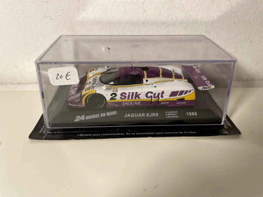 Voitures Miniatures Jaguar XJR9 blanche, violette et jaune numéro 2 (24 heures du Mans de 1988) - Bernard Miniatures