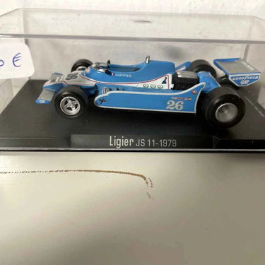 Voitures Miniatures Ligier JS 11 bleue et blanche numéro 26 de 1979 (Formule 1) - Bernard Miniatures