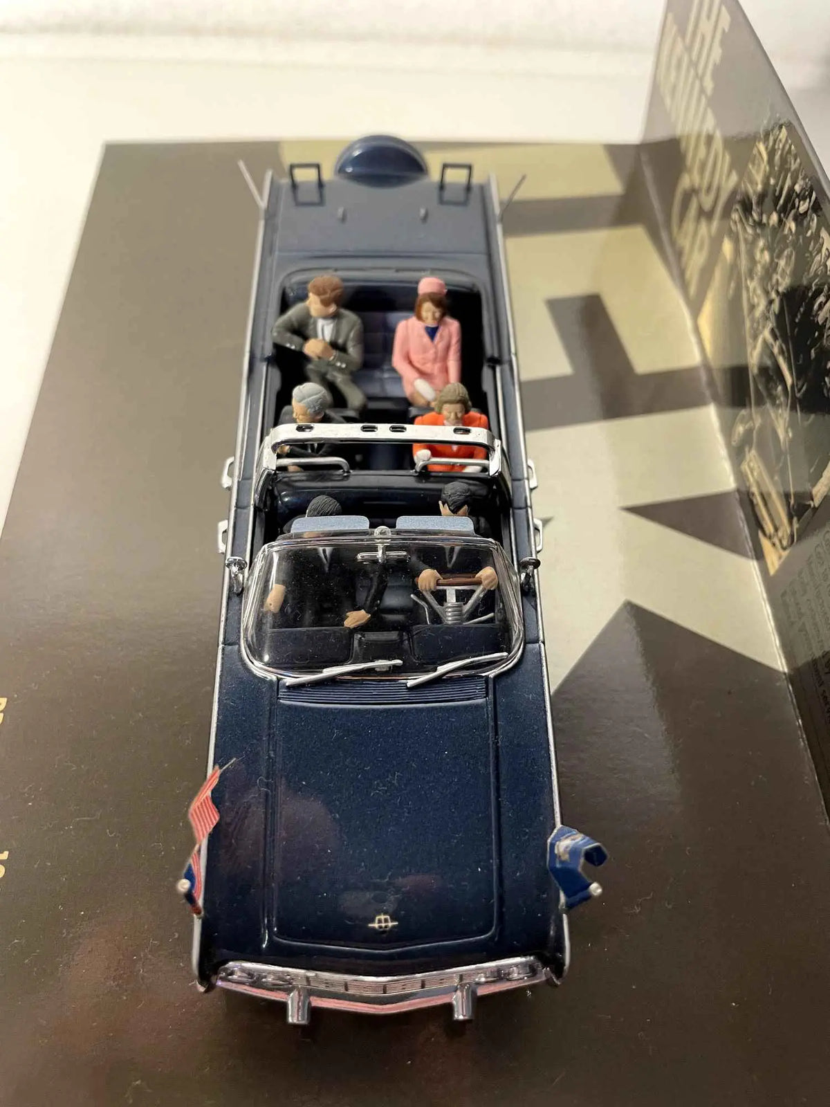 Voitures Miniatures Lincoln Continental Limousine X-100 (Assassinat de John Fitzgerald Kennedy en 1963) - Bernard Miniatures