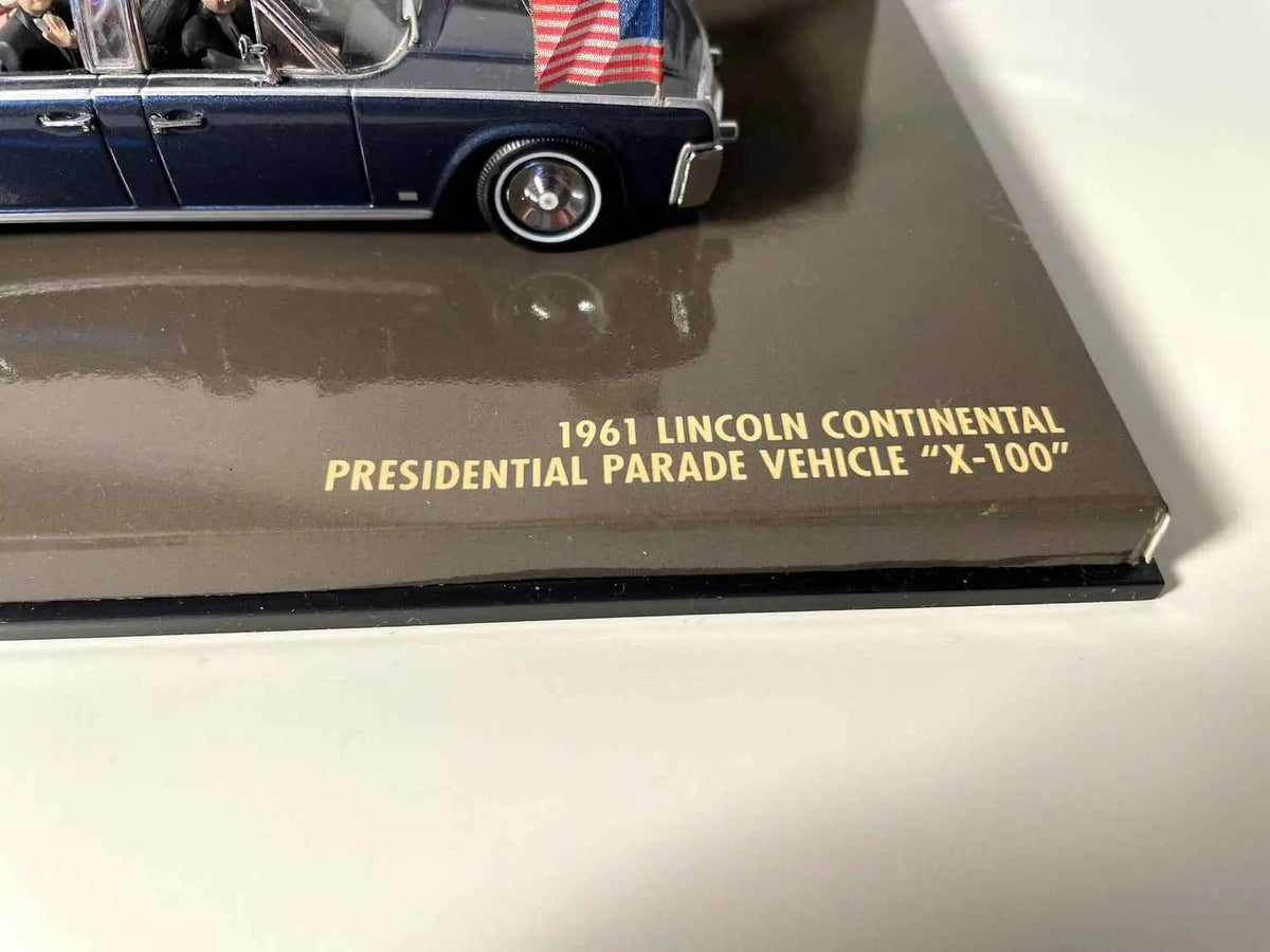 Voitures Miniatures Lincoln Continental Limousine X-100 (Assassinat de John Fitzgerald Kennedy en 1963) - Bernard Miniatures