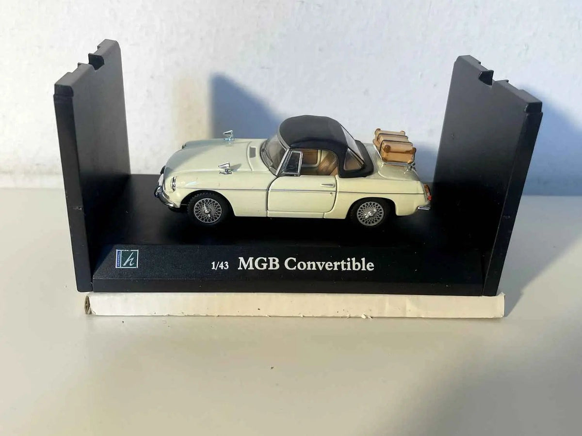 Voitures Miniatures MGB convertible de couleur crème - Bernard Miniatures
