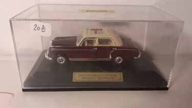 Voitures Miniatures Mercedes-Benz 220S (ponton) bordeaux - Bernard Miniatures