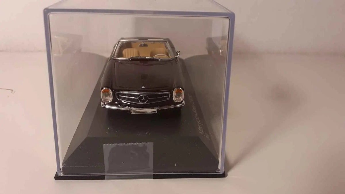 Voitures Miniatures Mercedes-Benz 230SL bordeaux de 1965 (MINICHAMPS référence 430032236) - Bernard Miniatures