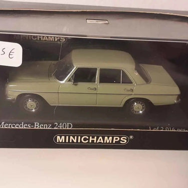 Voitures Miniatures Mercedes-Benz 240D verte de 1973 (MINICHAMPS référence 400 034001) - Bernard Miniatures