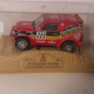 Voitures Miniatures Mitsubishi Pajéro N°205 (rallye Paris-Dakar 2001) - Bernard Miniatures