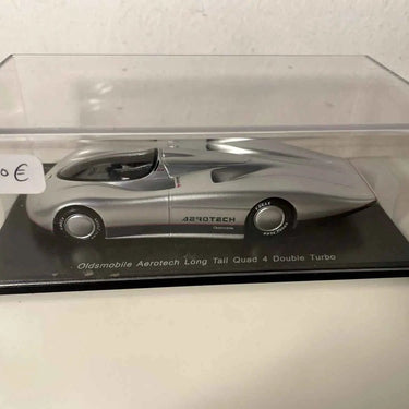 Voitures Miniatures Oldsmobile Aérotech Long Tail Quad 4 double turbo grise (A.J. Foyt Flying mile record 267.36 MPH de 1987 - Bernard Miniatures