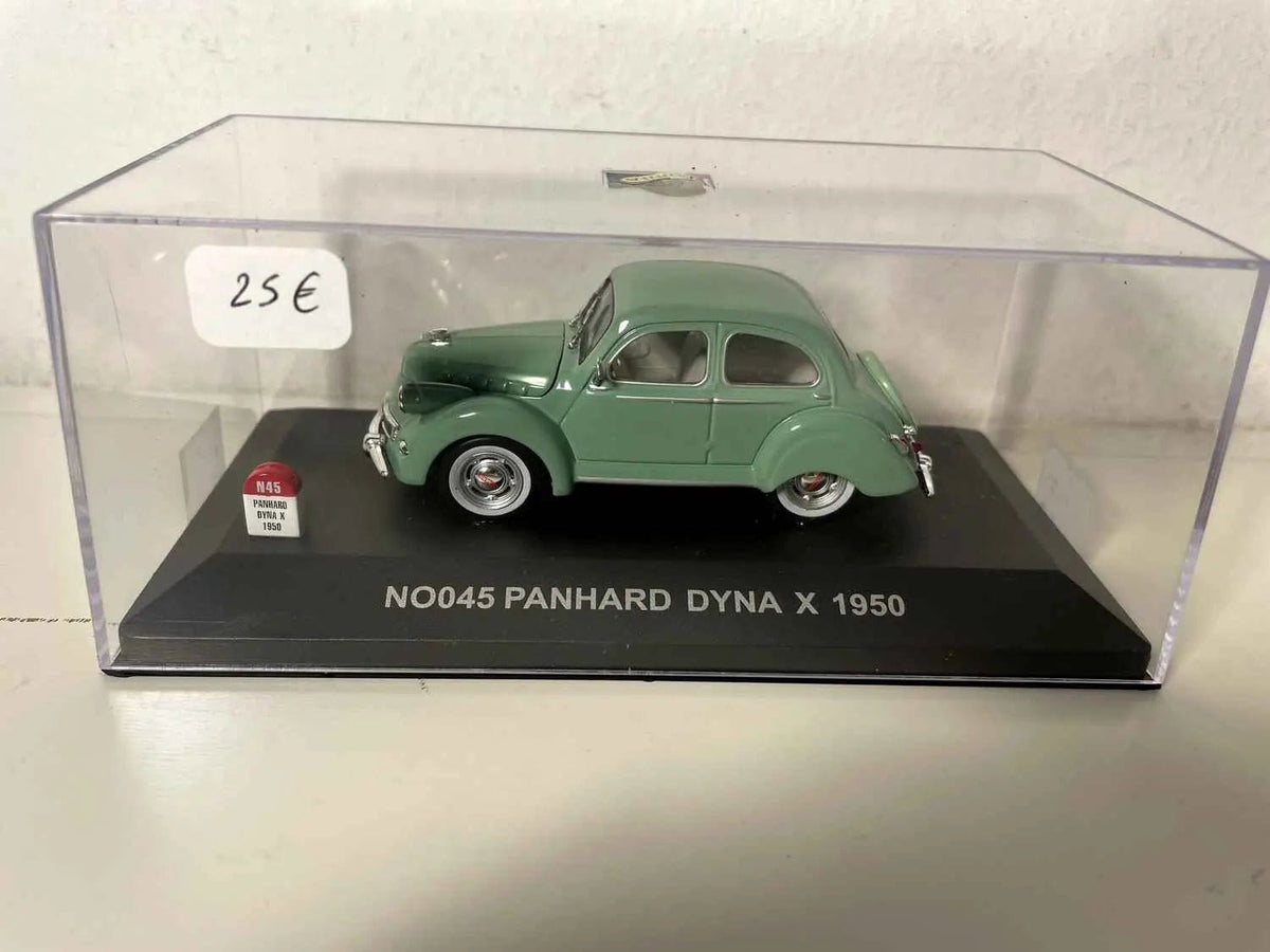 Voitures Miniatures Panhard Dyna X verte de 190 (référence N°045) - Bernard Miniatures